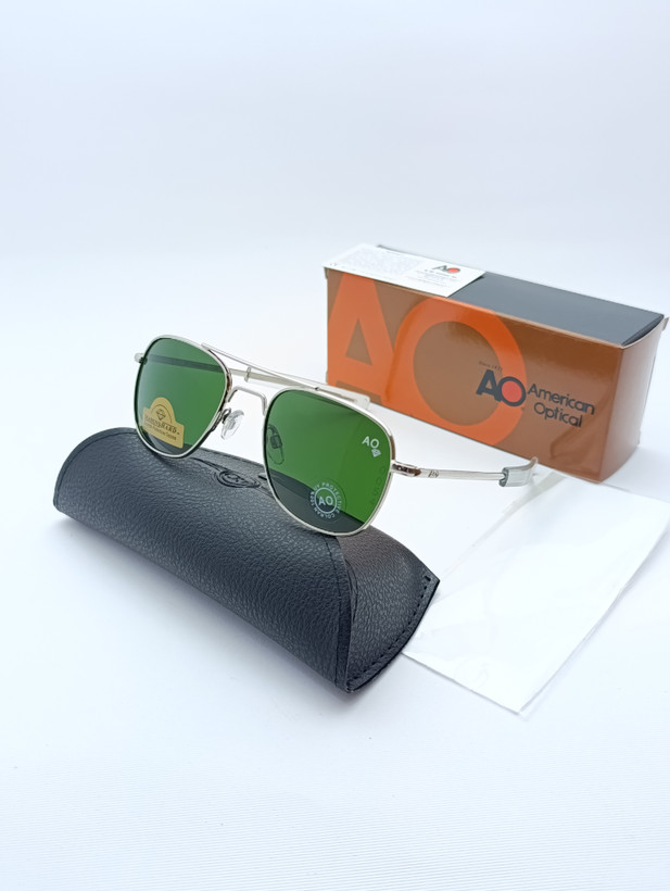 عینک آفتابی مردانه American Optical مدل Original Pilot با عدسی سبز و فریم نقرهای